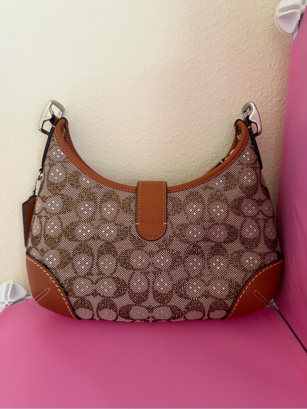 Coach Hamptons Hobo - Picture 7 of 9